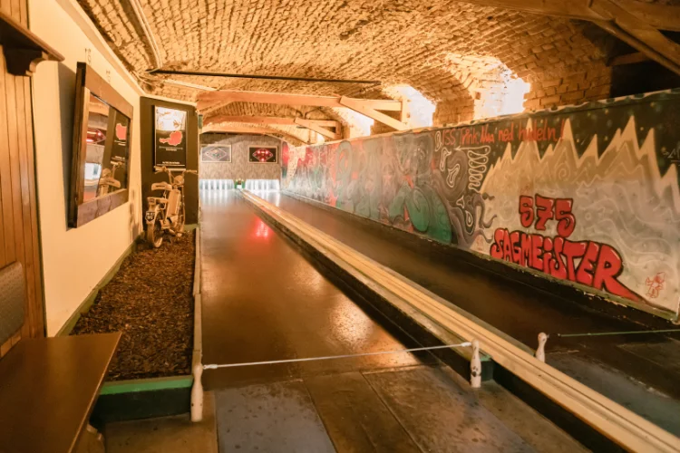 Kegelbahn reservieren